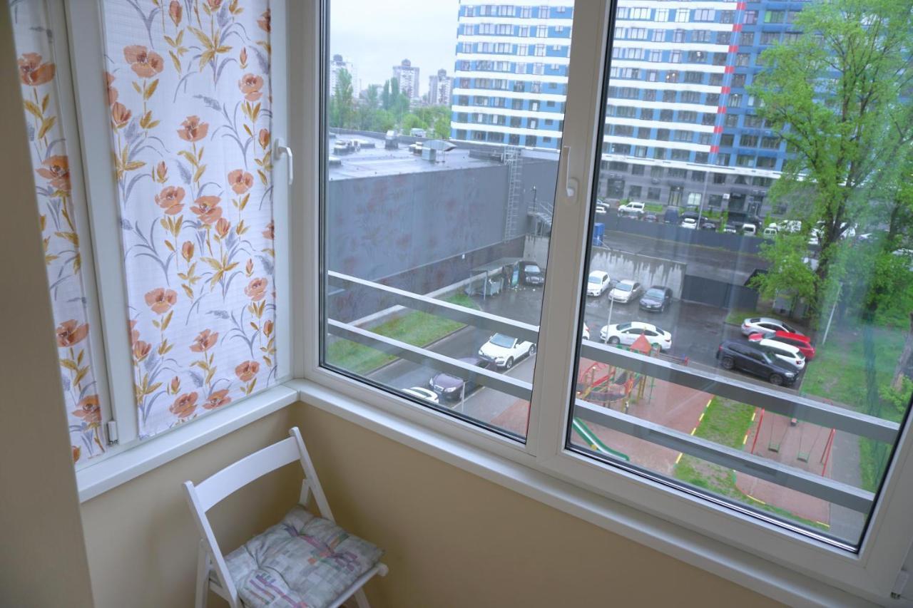 Посуточная Аренда Квартиры М. Левобережная Kyiv Exterior foto